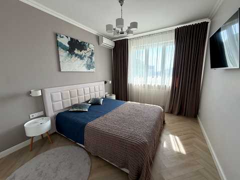 квартира за адресою Воскресенська вул., 18