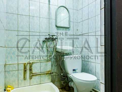коммерческая по адресу Науки, 54