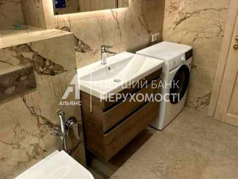 квартира за адресою Краснова вул., 1-В
