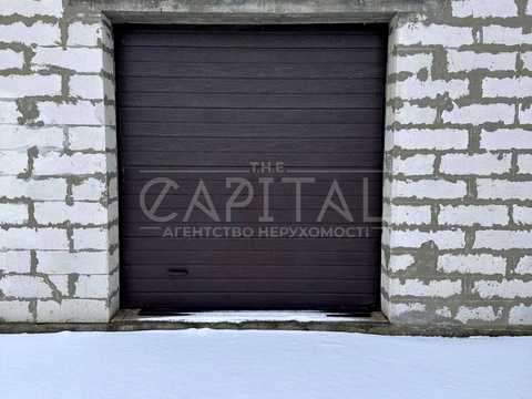 комерційна за адресою Садова вул., 23