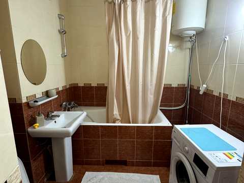 квартира за адресою Дніпровська набережна вул., 26-Б