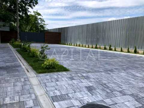 комерційна за адресою 32-га Садова вул., 1