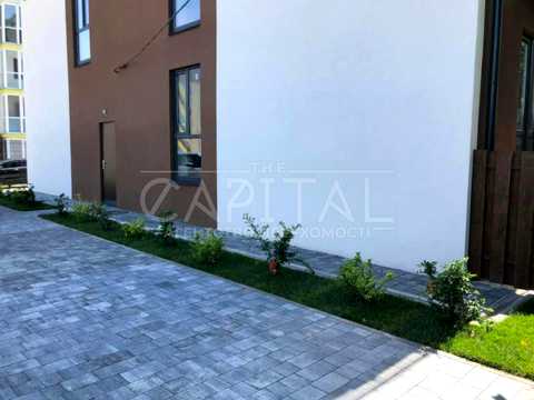комерційна за адресою 32-га Садова вул., 1