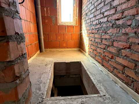 будинок за адресою смт. Гостомель, Надажинська