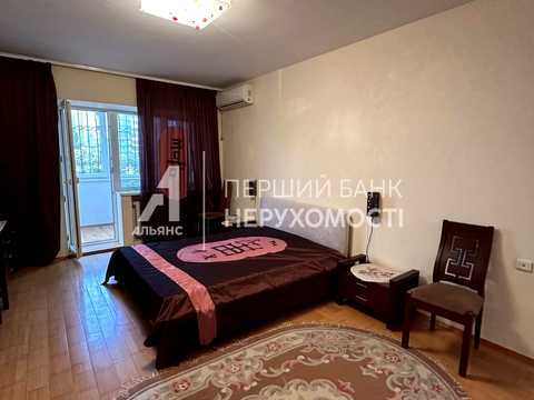 квартира за адресою Незалежності вул. (Армійська), 23