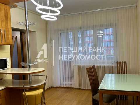 квартира за адресою Незалежності вул. (Армійська), 23