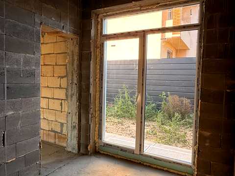 будинок за адресою с. Петропавлівська Борщагівка, Весняна вул.