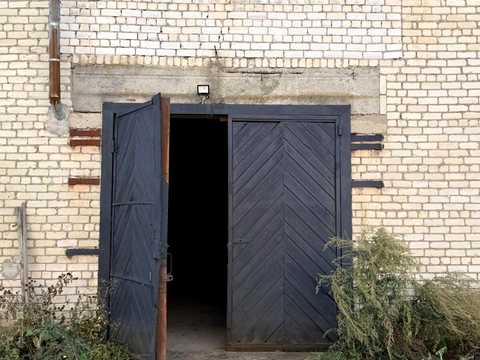 комерційна за адресою Курчатова, 128