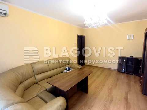 квартира за адресою В'ячеслава Чорновола вул., 8