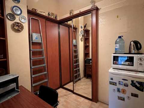 комерційна за адресою Івана Франка вул., 16/2