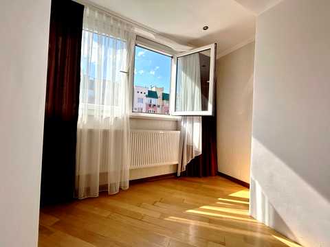 квартира за адресою Алмазова вул. (Михайла Кутузова), 4