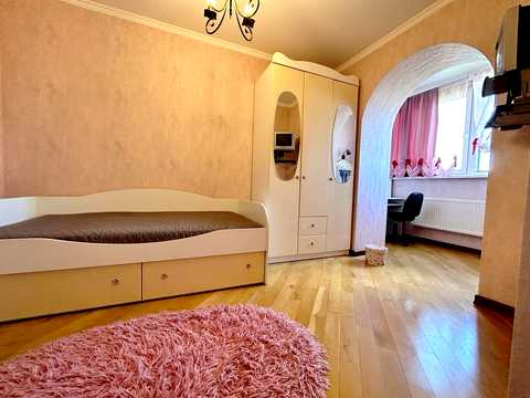 квартира за адресою Алмазова вул. (Михайла Кутузова), 4