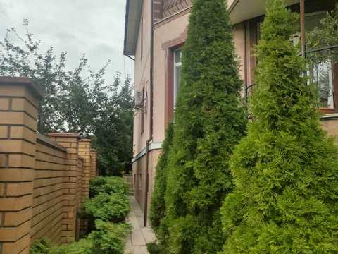 будинок за адресою Весняна вул.