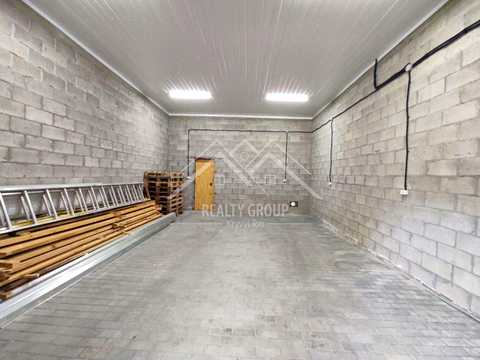 паркомісце за адресою Кривий Ріг, Січеславська вул. (Кремлівська), 25