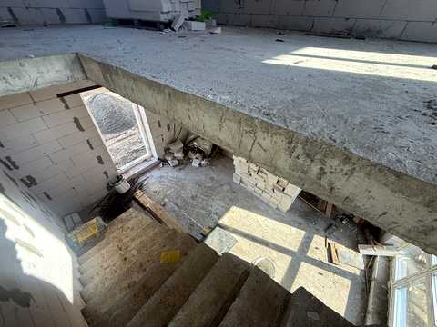 будинок за адресою Набережна, 1
