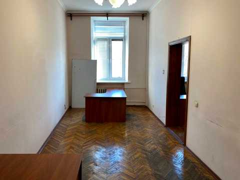 квартира за адресою Євгена Чикаленка вул. (Пушкінська), 11