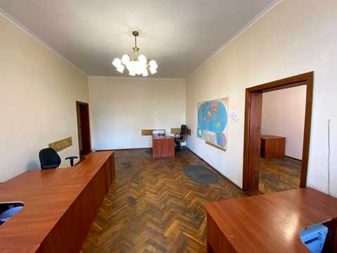 квартира за адресою Євгена Чикаленка вул. (Пушкінська), 11