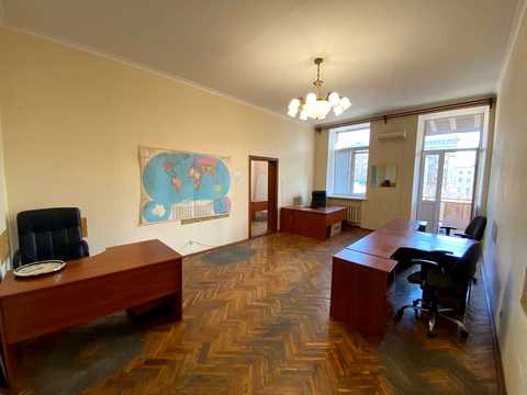 квартира за адресою Євгена Чикаленка вул. (Пушкінська), 11
