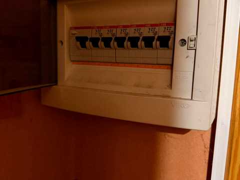 квартира за адресою Євгена Коновальця вул., 12