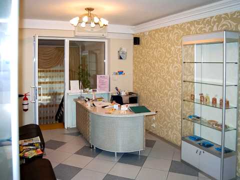 комерційна за адресою Семінарська вул., 15а