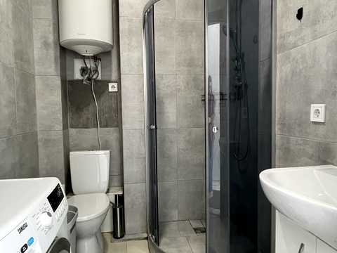 квартира за адресою Салютна вул., 2к4