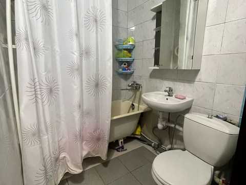 квартира за адресою Стадіонний проїзд, 8/2