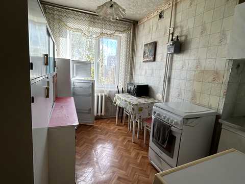 квартира за адресою Героїв просп., 12
