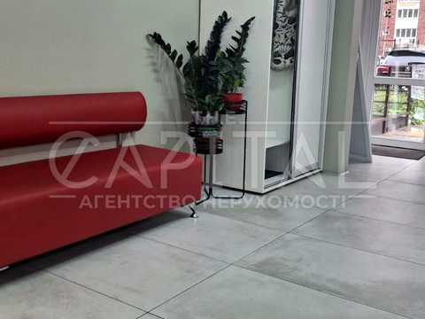 комерційна за адресою Балтійський пров., 1