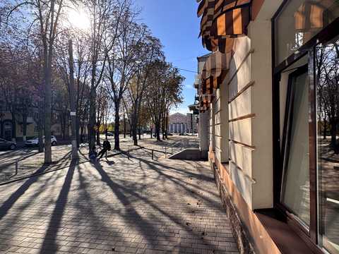 комерційна за адресою Кривий Ріг, Степана Тільги вул. (Революційна), 3