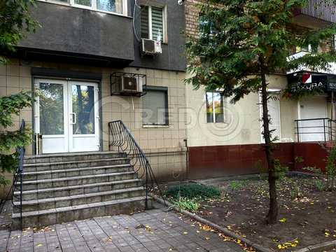 комерційна за адресою Металургів просп., 31