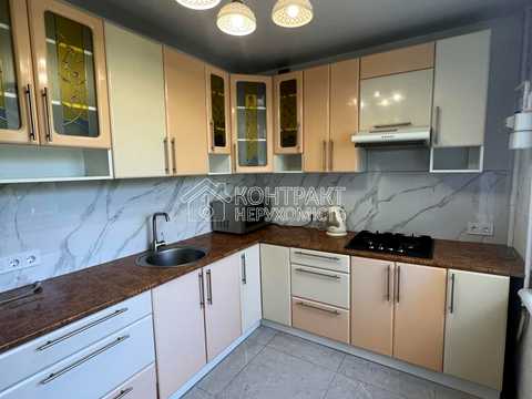 квартира за адресою Валентинівська вул., 3