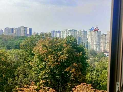 квартира за адресою Романа Ратушного вул. (Волгоградська), 33