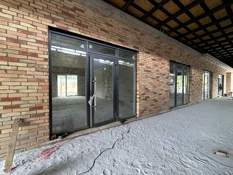 комерційна за адресою Запорізька вул., 38