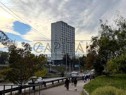комерційна за адресою Табірна вул. (Лагерна), 46/48