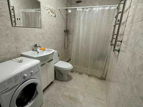 квартира за адресою Романа Шухевича вул., 3