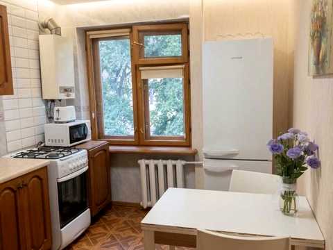 квартира за адресою Писаржевського вул., 8