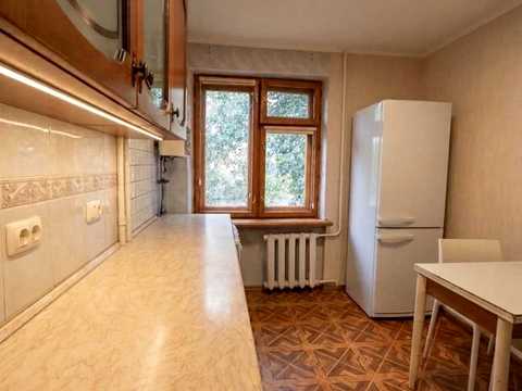 квартира за адресою Писаржевського вул., 8