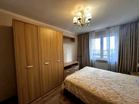 квартира за адресою Софії Русової вул., 3-А