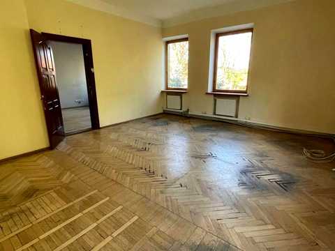 комерційна за адресою Кирилівська вул. (Фрунзе), 102