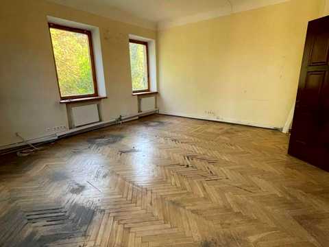 комерційна за адресою Кирилівська вул. (Фрунзе), 102