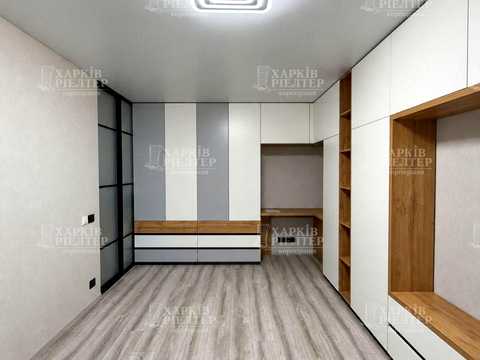 квартира за адресою Дніпровська вул., 1