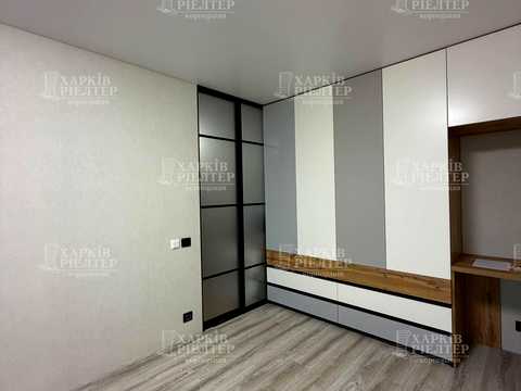 квартира за адресою Дніпровська вул., 1