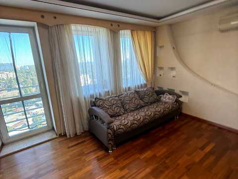 квартира за адресою Юрія Литвинського вул. (Російська), 64