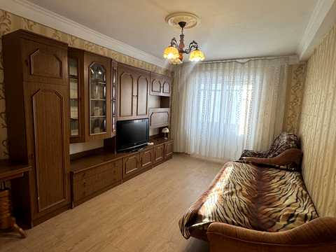 квартира за адресою Братиславська вул., 36/2
