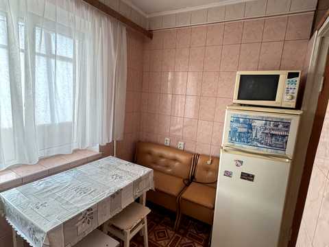квартира за адресою Братиславська вул., 36/2