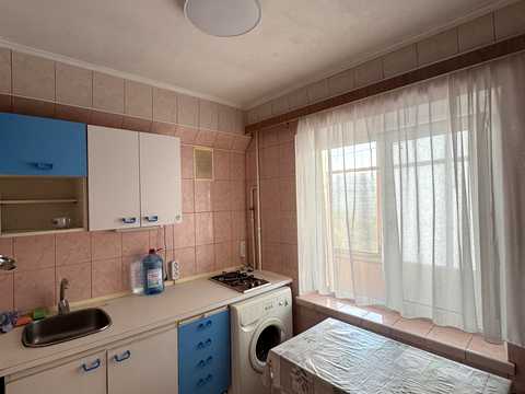квартира за адресою Братиславська вул., 36/2