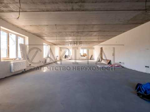 комерційна за адресою Радистів вул., 2