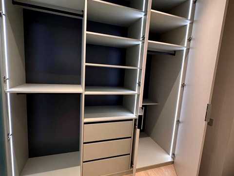 квартира за адресою Набережно-Рибальська вул., 27