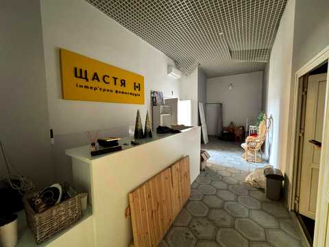 коммерческая по адресу Степана Бандеры просп. (Московський), 8