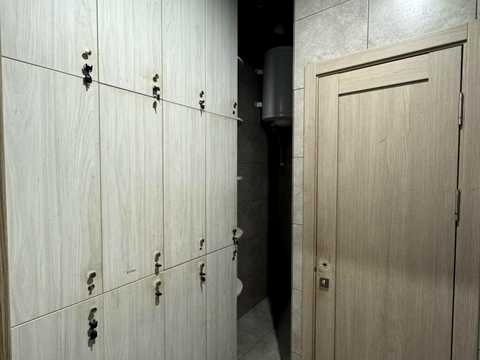 1878409983178330